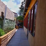 بيت شباب Yasi *