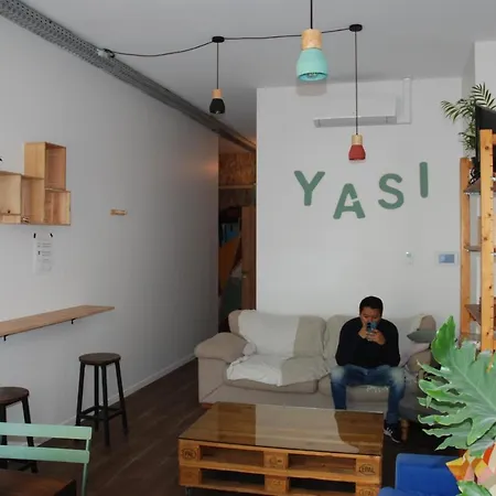 Yasi *