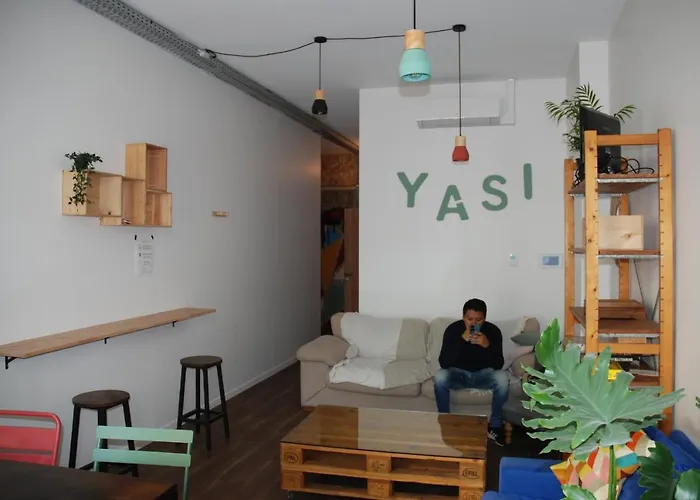 Yasi *
